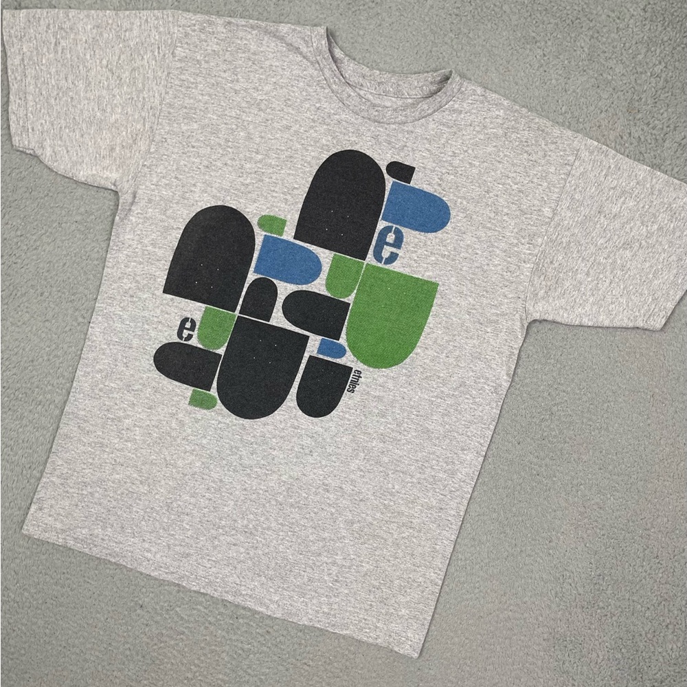 Vintage y2k etnies‎ skateboarding T-shirt
